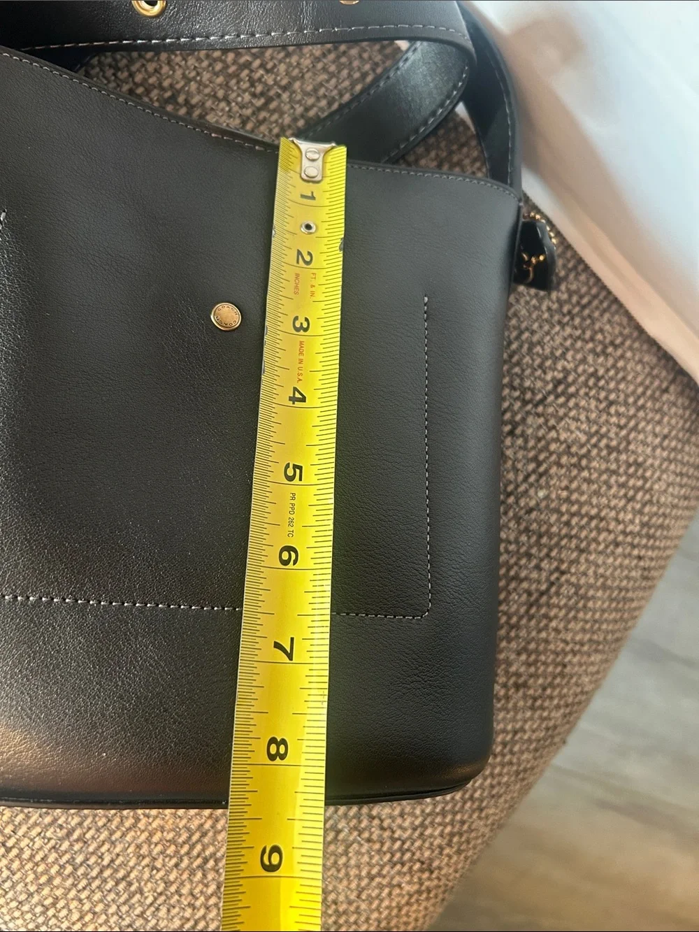 Coach Bleecker Bucket Bag 21 Black Full Grain Leather Boho Minimalist